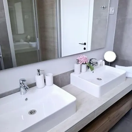 아파트 Macchiato, New Luxury Near Bacvice