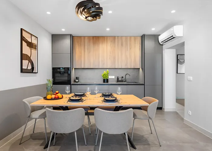 Macchiato, New Luxury Near Bacvice Apartamento Split